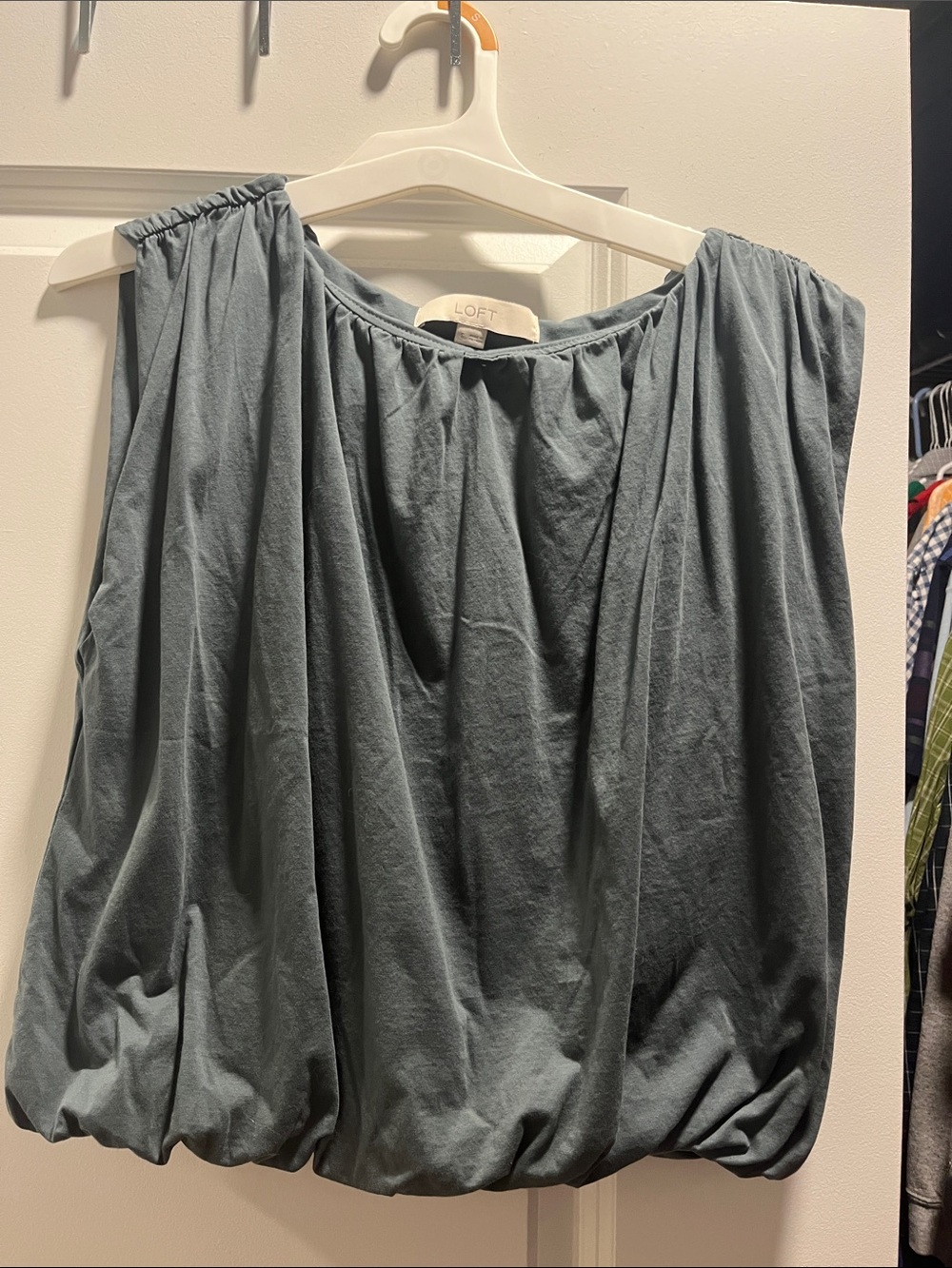 LOFT Cropped Puff Gray Blouse Size Small Like New